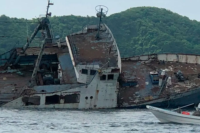 grupomarMedios.jpgHunden-barco-‘El-Diamante-para-crear-arrecife-artificial-en-Manzanillo-Colima